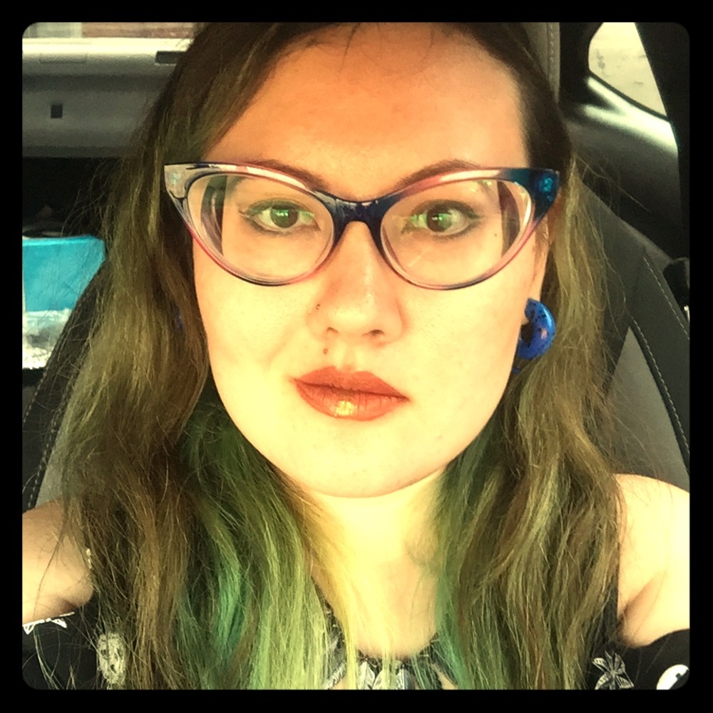 Meet your Posher, Lithia